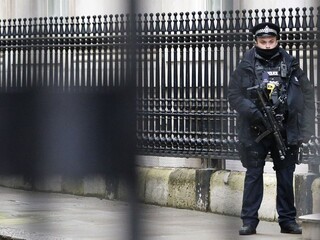 Británia polícia ilu 1140px 